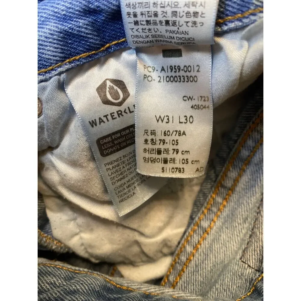Levi’s 501 90s Classic Jeans Women’s 31x30 Med Blue Rigid Cotton Straight Leg